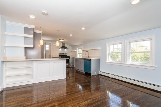 72 Main St, Quincy, MA 02169