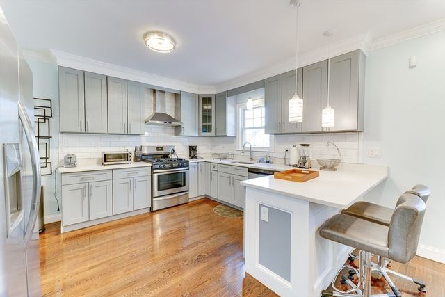 72 Main St, Quincy, MA 02169