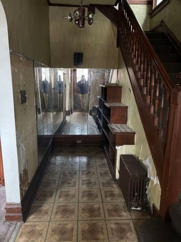 2469 E 74th Street, Chicago, IL 60649