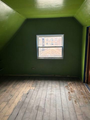 2469 E 74th Street, Chicago, IL 60649