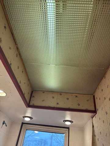 2469 E 74th Street, Chicago, IL 60649