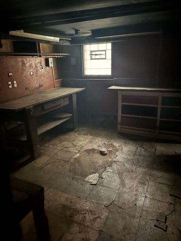 2469 E 74th Street, Chicago, IL 60649