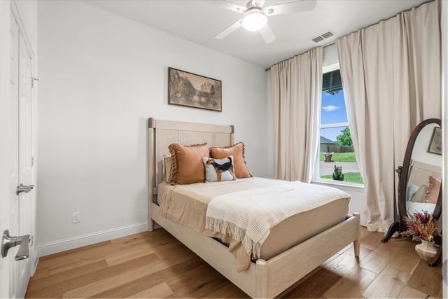1883 Meadowview, Canton, TX 75103