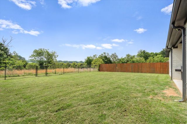 1883 Meadowview, Canton, TX 75103