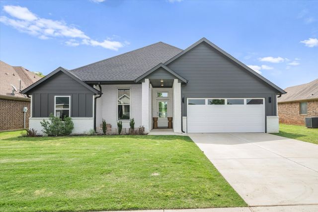 1883 Meadowview, Canton, TX 75103