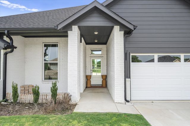 1883 Meadowview, Canton, TX 75103