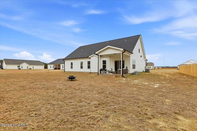 204 Fitzgerald Drive, Pikeville, NC 27863