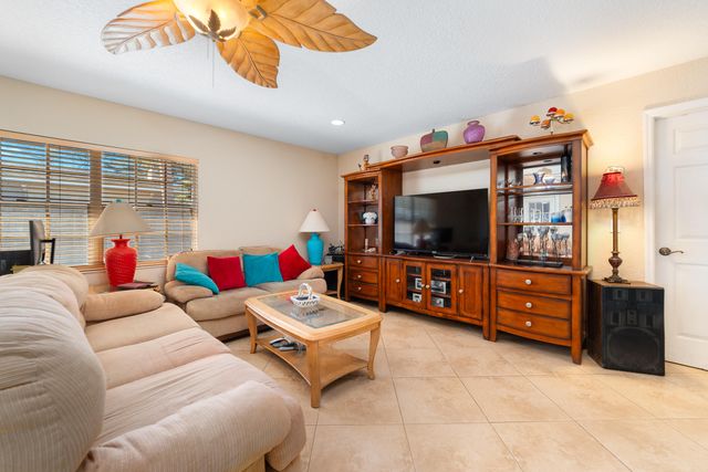 686 Joy Street, Sebastian, FL 32958