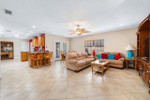 686 Joy Street, Sebastian, FL 32958