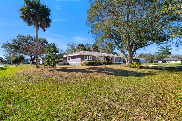 686 Joy Street, Sebastian, FL 32958