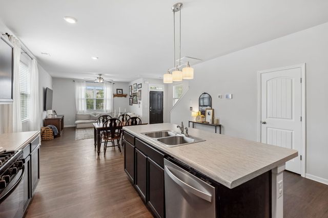 20 Pointer Pl, Lebanon, TN 37087