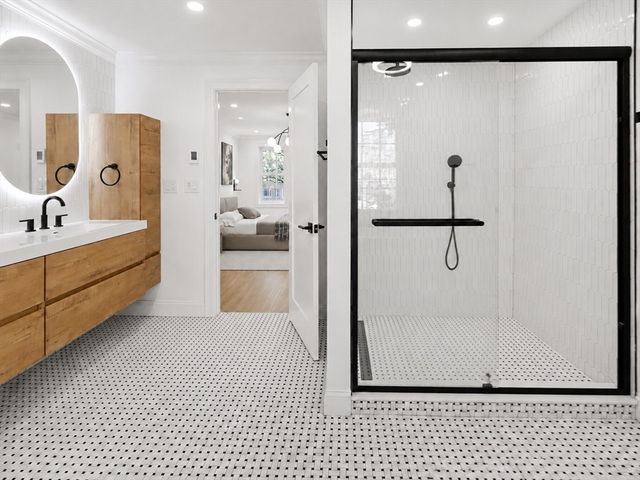 48 Fayette St, Boston, MA 02116