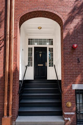 48 Fayette St, Boston, MA 02116