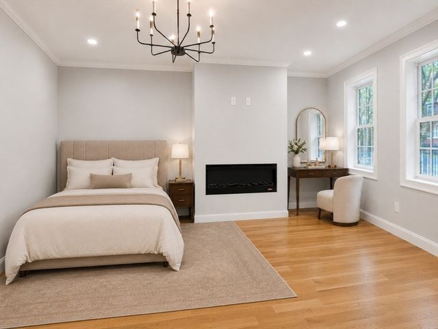 48 Fayette St, Boston, MA 02116