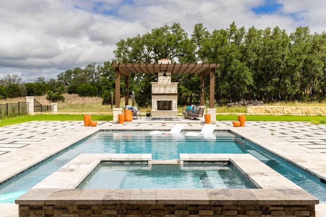 4108 Stone Creek Dr., Kerrville, TX 78028