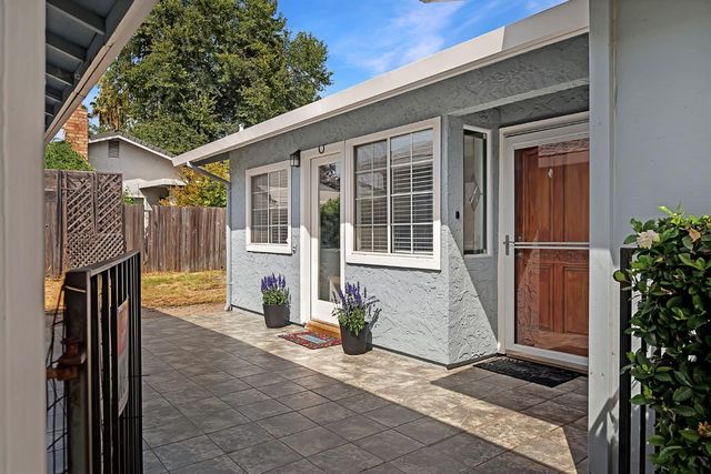 8449 Juglans Dr, Orangevale, CA 95662