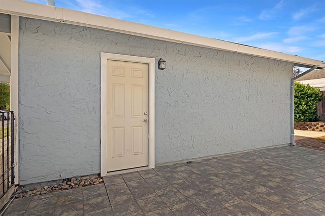 8449 Juglans Dr, Orangevale, CA 95662