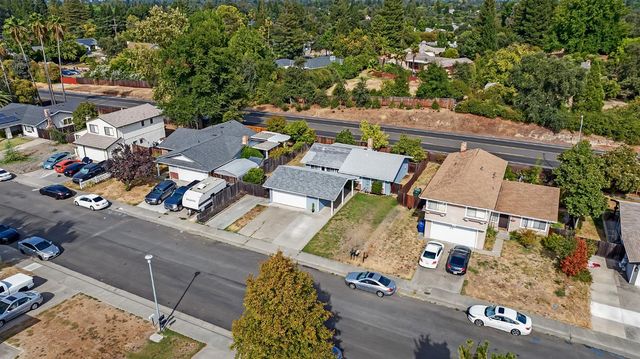8449 Juglans Dr, Orangevale, CA 95662
