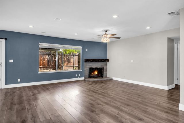 8449 Juglans Dr, Orangevale, CA 95662