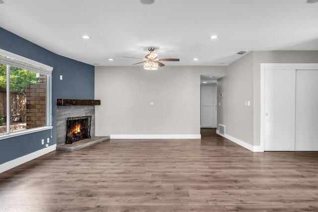 8449 Juglans Dr, Orangevale, CA 95662