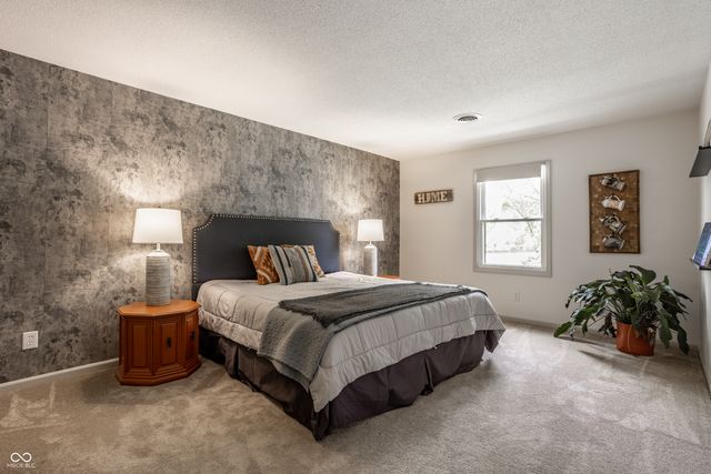 3694 Stratford Place, Carmel, IN 46033