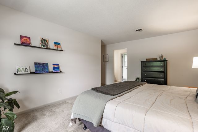 3694 Stratford Place, Carmel, IN 46033