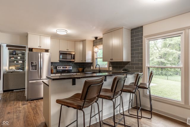 3694 Stratford Place, Carmel, IN 46033