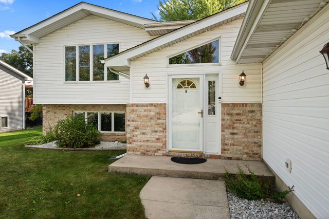 8849 Calhoun Place, Crown Point, IN 46307