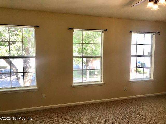 5749 PARKSTONE CROSSING Drive, Jacksonville, FL 32258