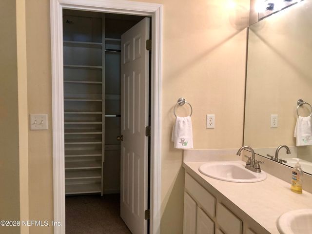 5749 PARKSTONE CROSSING Drive, Jacksonville, FL 32258