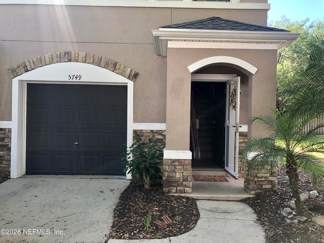 5749 PARKSTONE CROSSING Drive, Jacksonville, FL 32258