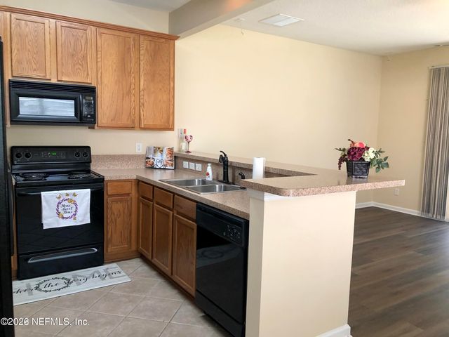 5749 PARKSTONE CROSSING Drive, Jacksonville, FL 32258