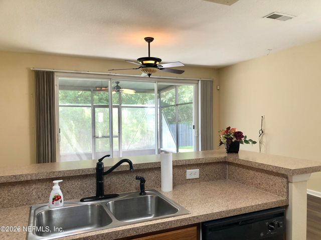 5749 PARKSTONE CROSSING Drive, Jacksonville, FL 32258