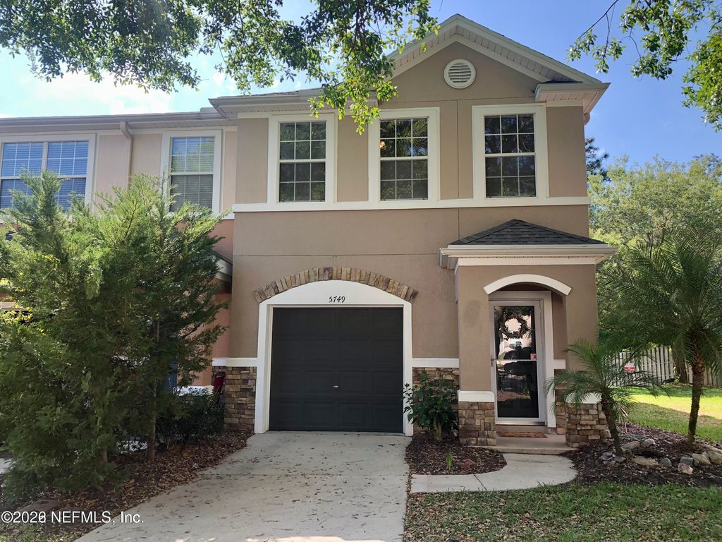 5749 PARKSTONE CROSSING Drive, Jacksonville, FL 32258