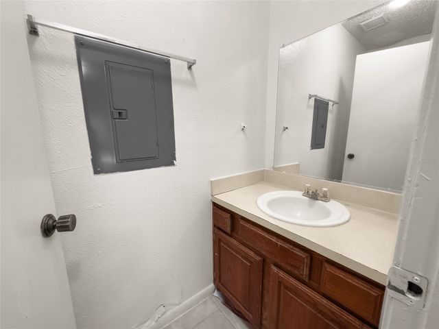3939 N Garland Avenue 4, Garland, TX 75040