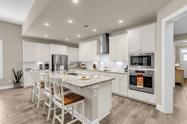 108 Blackbird Loop, Summerville, SC 29483