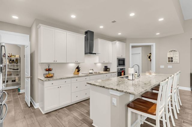 108 Blackbird Loop, Summerville, SC 29483