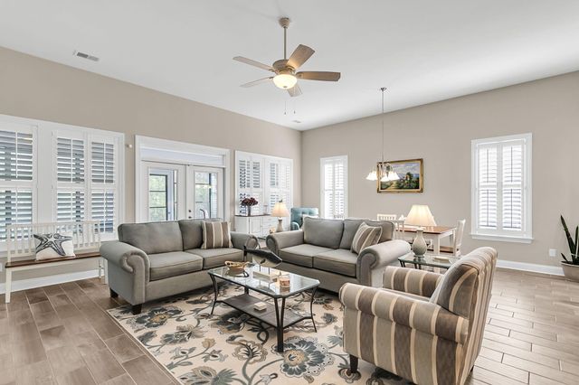 108 Blackbird Loop, Summerville, SC 29483