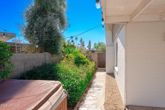 522 E Wesleyan Drive, Tempe, AZ 85282