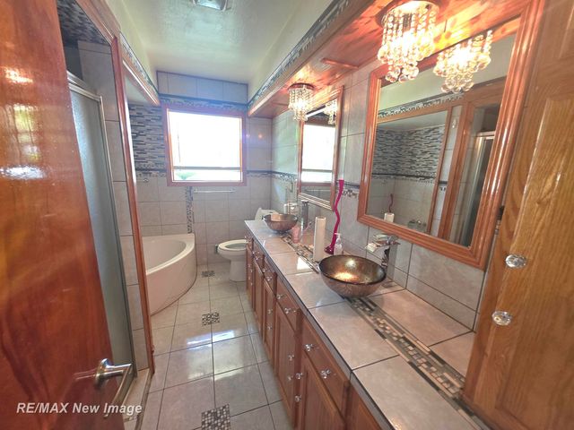 77 Elmview Court, Saginaw, MI 48602