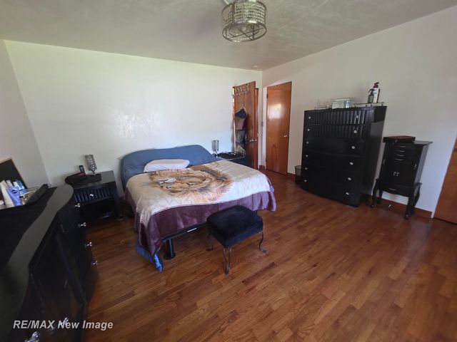 77 Elmview Court, Saginaw, MI 48602
