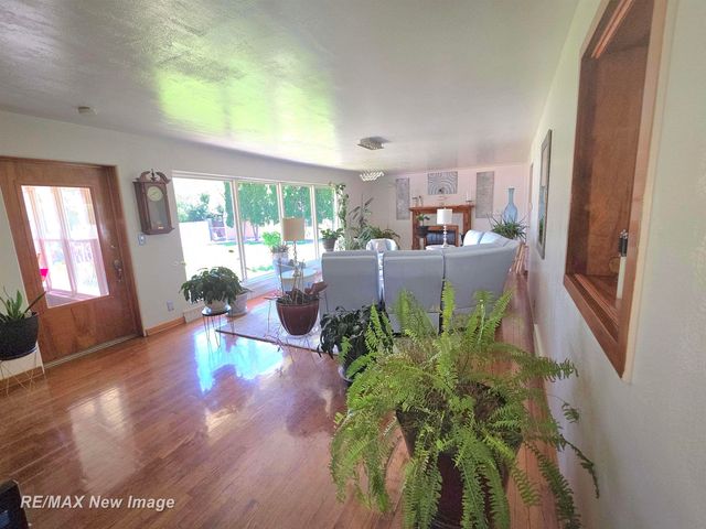 77 Elmview Court, Saginaw, MI 48602