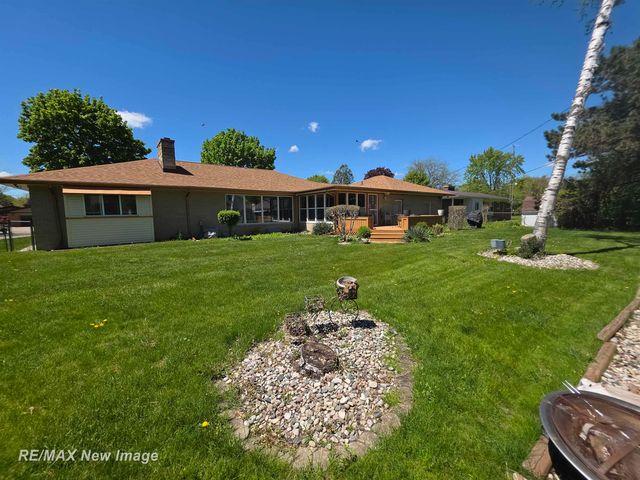 77 Elmview Court, Saginaw, MI 48602