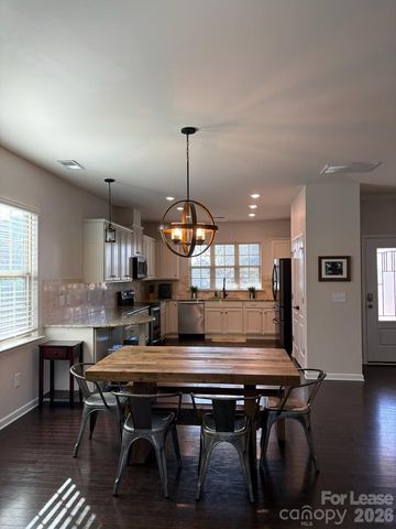 1055 Delridge Street, Waxhaw, NC 28173