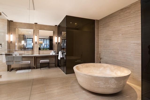 8955 Collins Ave 402, Surfside, FL 33154