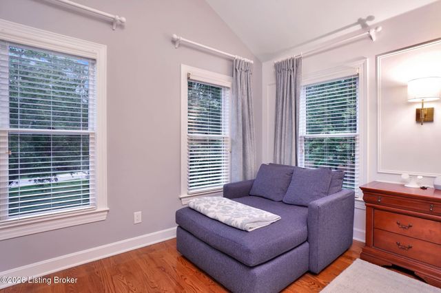 7408 Cambridge Dr, Crestwood, KY 40014