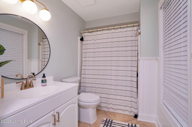 7408 Cambridge Dr, Crestwood, KY 40014
