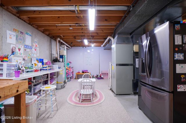 7408 Cambridge Dr, Crestwood, KY 40014
