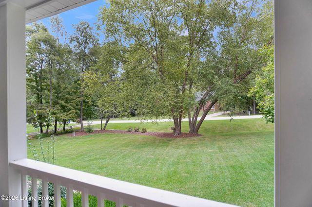 7408 Cambridge Dr, Crestwood, KY 40014