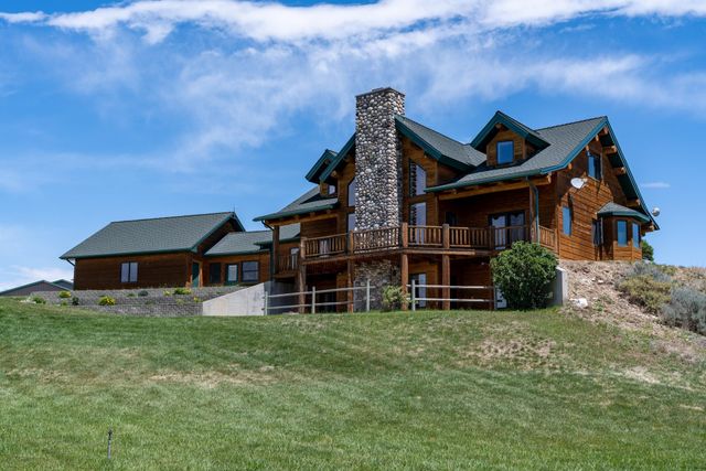 206 Lane 16, Cody, WY 82414